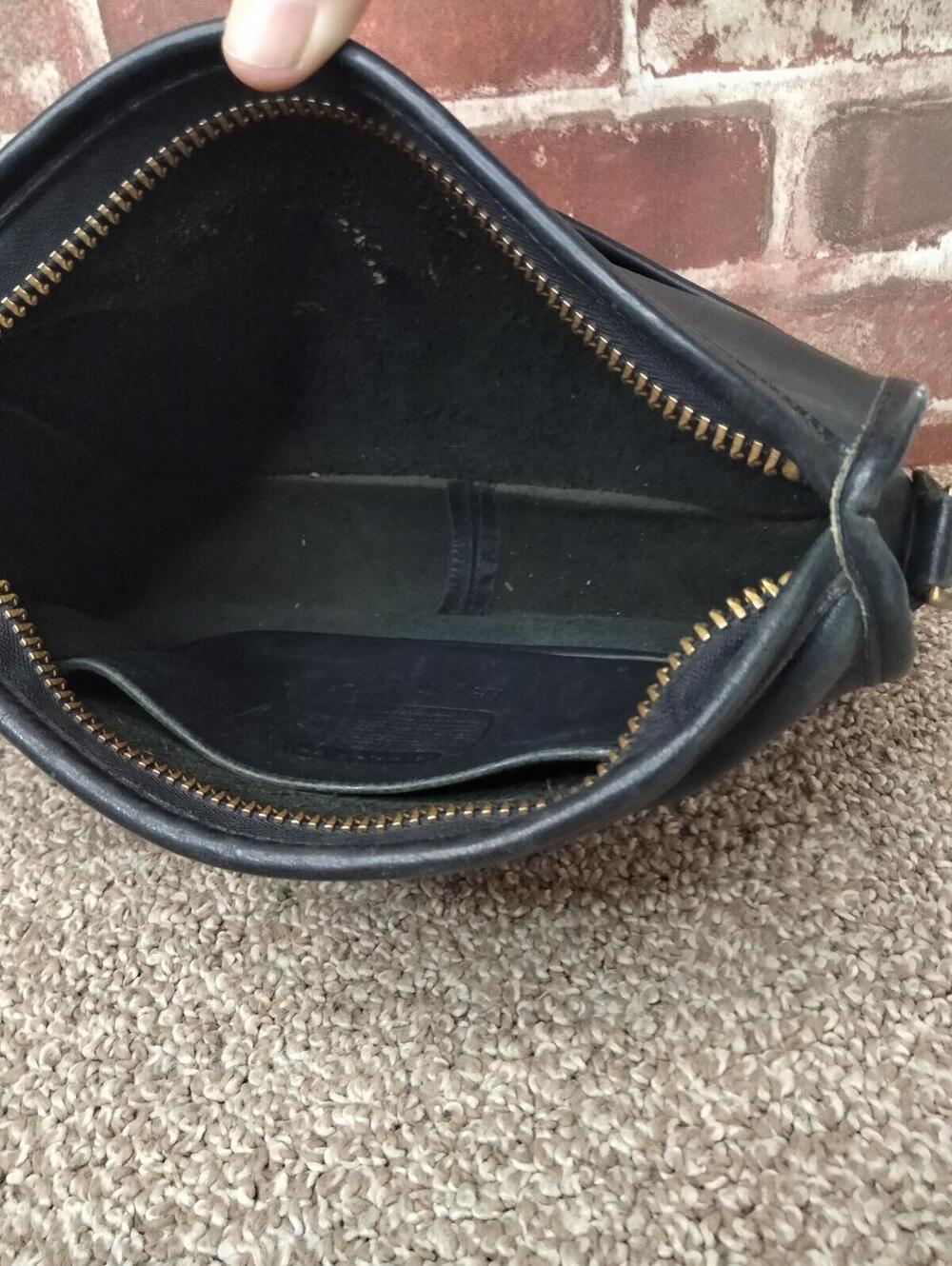 Coach Vintage Companion Crossbody 9300 Leather Shoulder Bag Black Purse - Picture 2 of 9